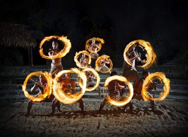 Spectacular fireknife dancers